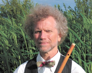 Flutist Jeffrey Cohan will be joined by Martin Bohham and Stephen Creswell to perform on Vashon Jan. 6