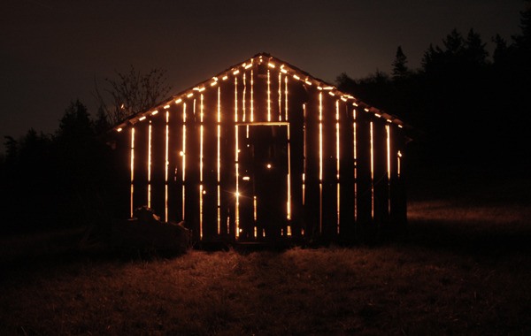 An example of a barn illuminated by Ann Durant.