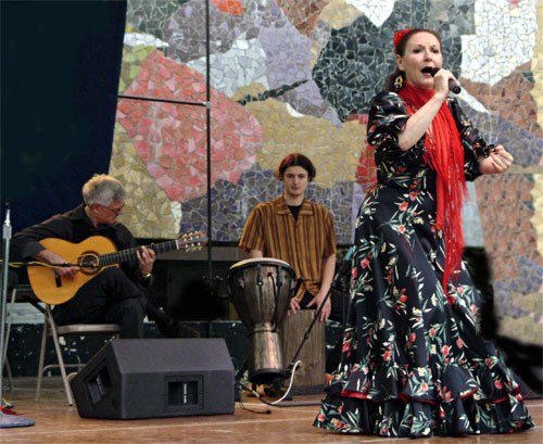 Carmona Flamenco will perform on Vashon on Saturday.