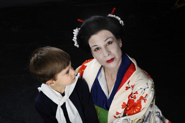 Jennifer Krikawa and Giacomo Moody in “Madama Butterfly.'