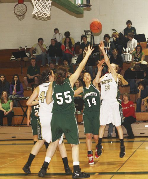 Leslie Brown/Staff Photo Kylie Johnson (20) takes a shot during Friday night’s game against Charles Wright Academy. The Pirates beat the Tarriers