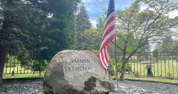 The entrance to Vashon Cemetery (Tom Hughes Photos)