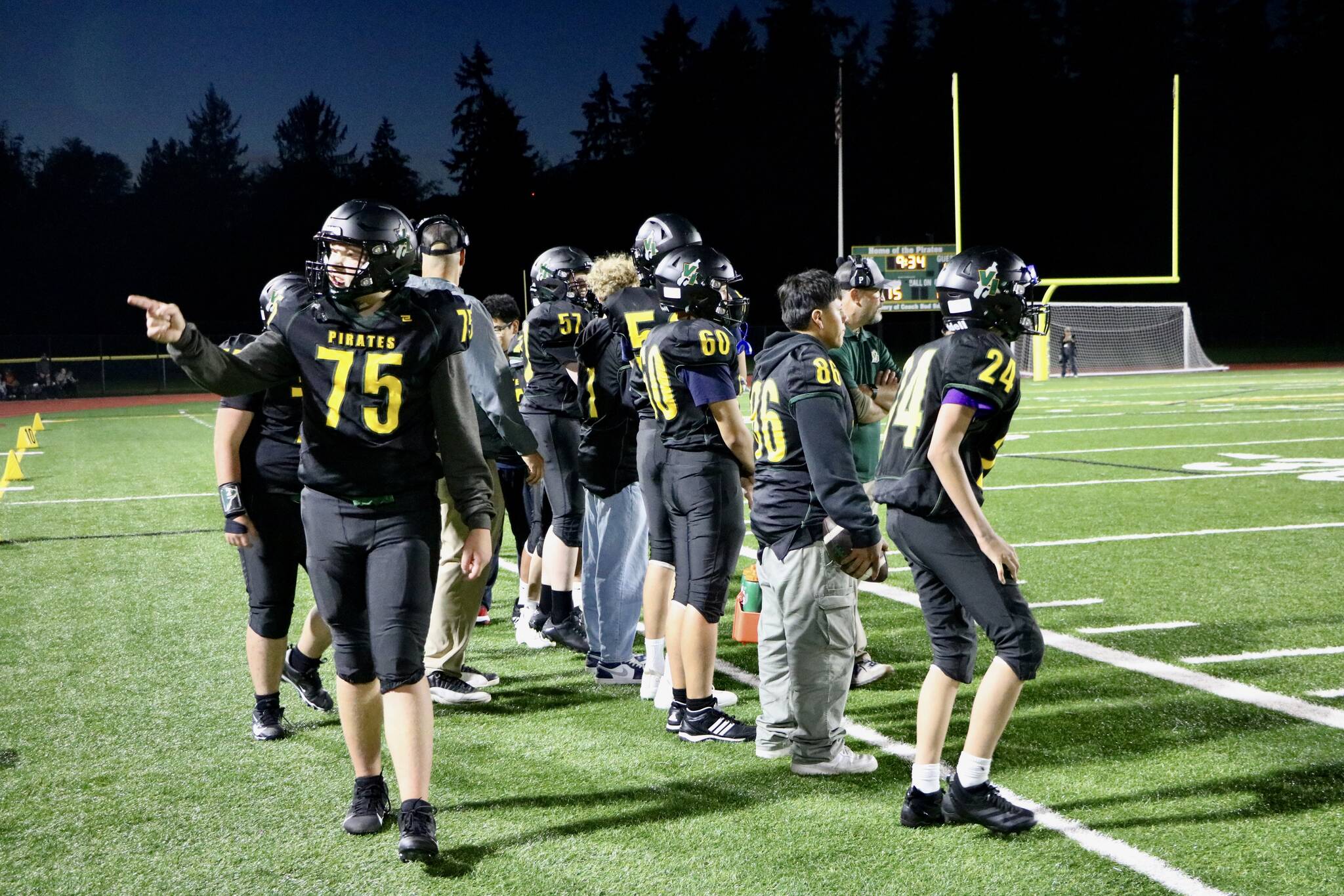 Vashon played Sound Christian Academy at home on Friday, September 27. (Aspen Anderson photo)